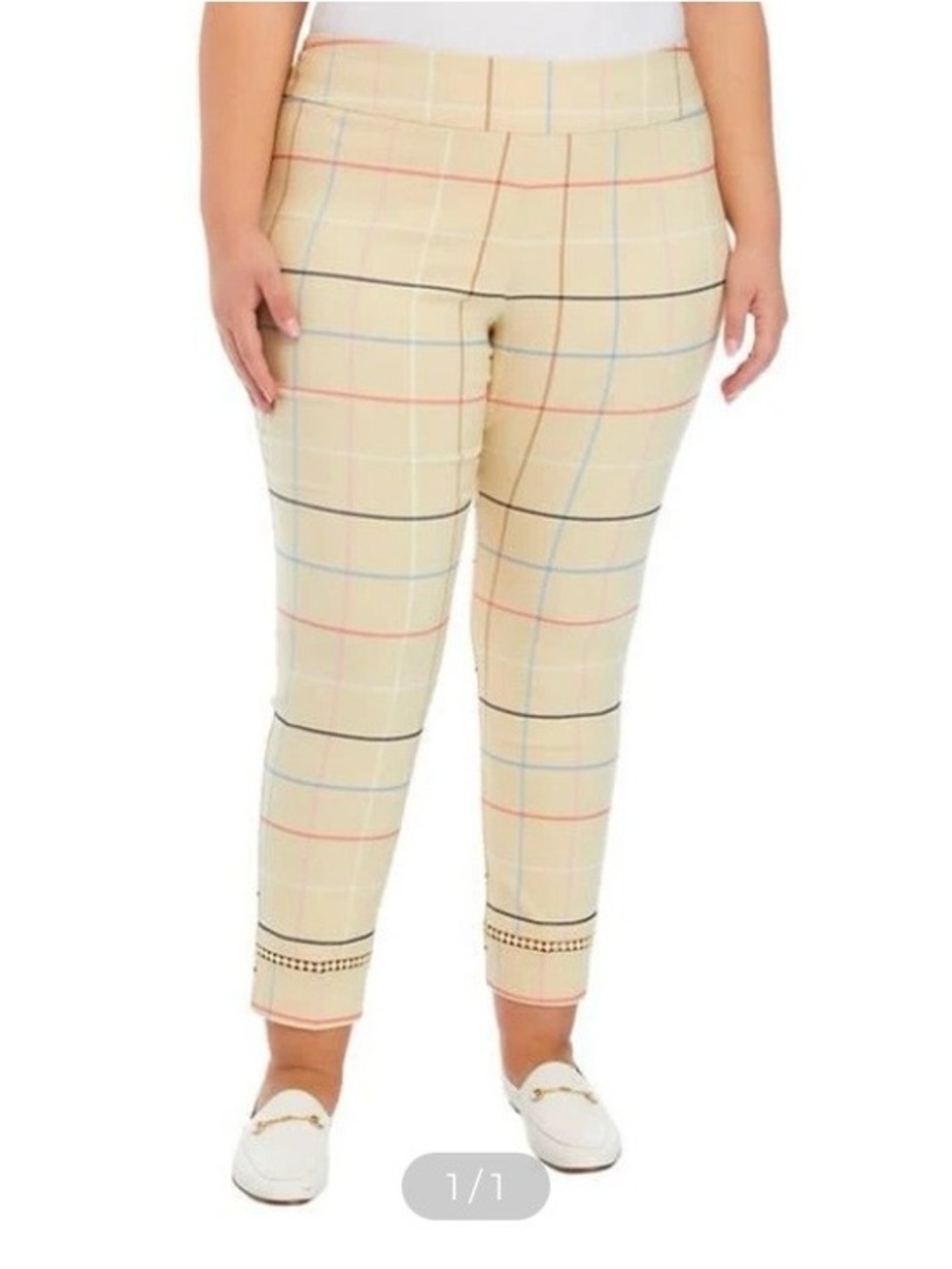 Crown & Ivy Cream Plaid Ankle Pants